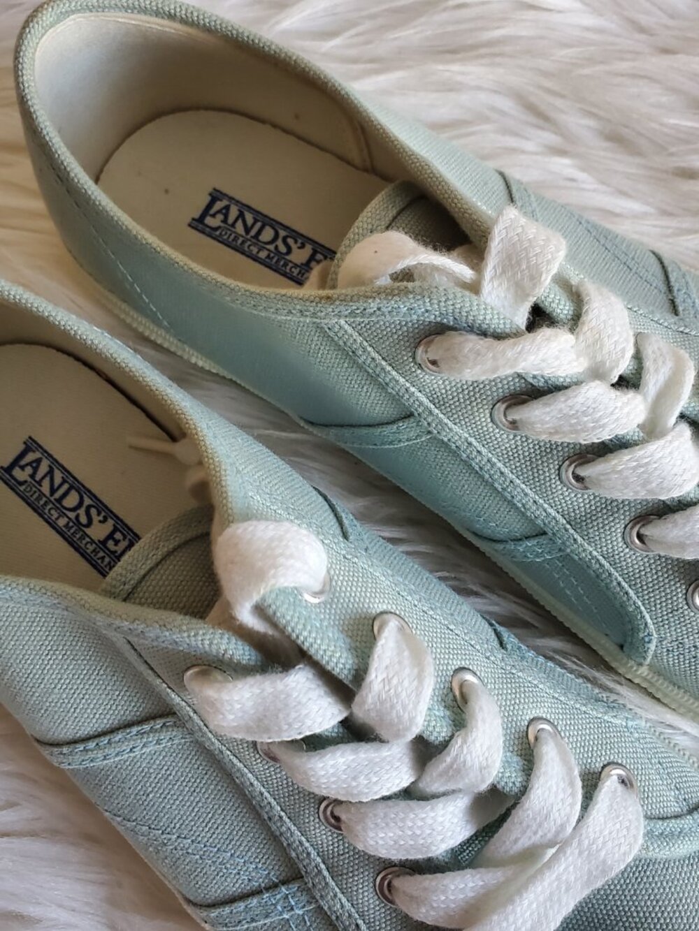 Lands' End Classic Pale Blue Canvas Lace-Up Sneaker SZ 7.5 - Picture 3 of 9